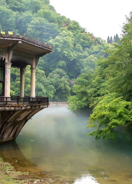 Солнечная Абхазия (из Сочи, Адлера, Сириуса и Красной Поляны)