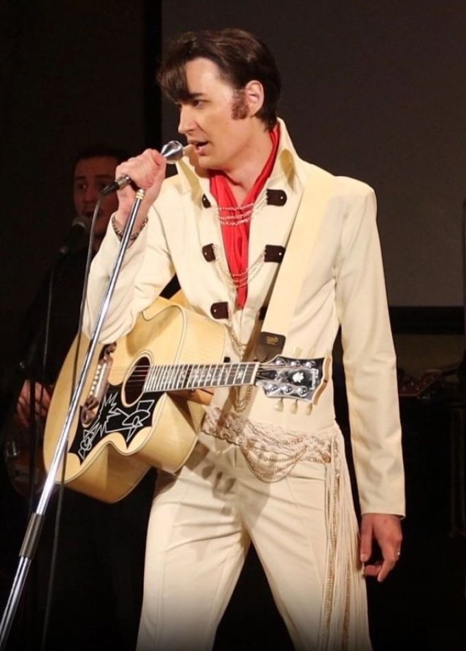 Elvis Tribute Show, Адлер