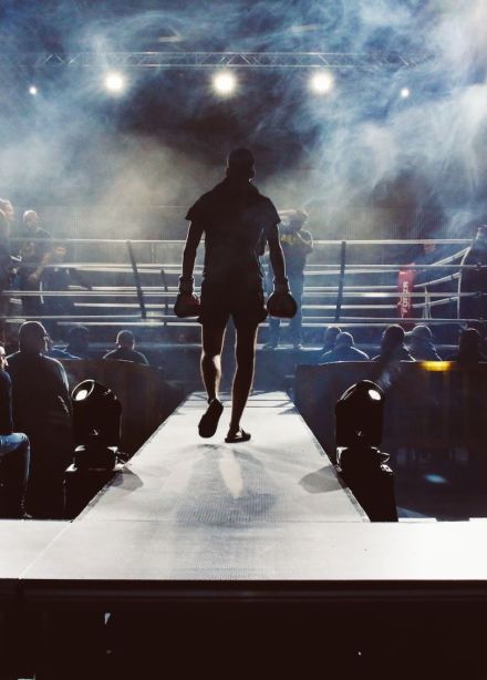 Единоборства. Серия «Fight Nights 129», Эстосадок